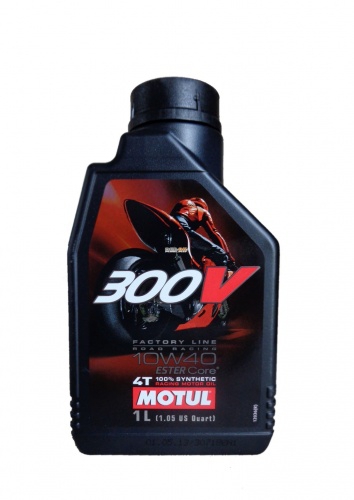 Моторное масло MOTUL 300 V 4T FL Road Racing 10W40 синтетическое 1 л Моторное масло MOTUL 300 V 4T FL Road Racing 10W40 синтетическое 1 л Масла для мото, скутеров, лодок, с/х техники и проч.<br>Спортивное моторное масло для мотоциклов. 100% синтетическое, технология ESTER Core®. Предназначено для 4-х тактных двигателей с интегрированной или не интегрированной коробкой переключения передач, а также сцеплением в масляной ванне или сухим сцеплением. Применение: Шоссейно-кольцевые гонки.<br>
