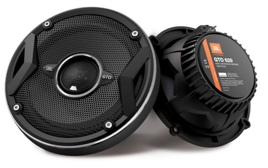 Акустика JBL GTO-629 16см 60Вт Акустика JBL GTO-629 16см 60Вт Акустика<br>Представитель серии Grand Touring Series, двухполосная автомобильная акустическая система JBL GTO-628 – это одно из сбалансированных решений для оснащения вашего автомобиля. В одном корпусе устройства размещены низкочастотный и высокочастотный динамики. Они обеспечивают воспроизведение частот в диапазоне 50 - 21000 Гц. Номинальная мощность акустики – 60 Вт, что соответствует показателям выходной мощности большинства штатных ресиверов. Пиковая мощность устройства – 180 Вт.<br>