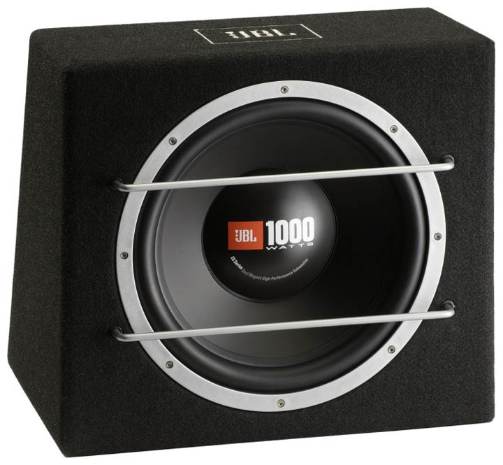 Сабвуфер пассивный JBL CS-1204B 250Вт 30 см (12) Сабвуфер пассивный JBL CS-1204B 250Вт 30 см (12) Сабвуферы<br>Стильный дизайн, компактные размеры и мощный бас сделают модель JBL CS1204B лучшей составляющей акустической системы автомобиля. Полипропилен, из которого изготовлен диффузор 300-миллиметрового низкочастотного динамика, обладает жесткостью, достаточной для реализации максимальной мощности – до 1000 Вт c частотой от 23 до 450 Гц. Динамик оснащен защитной решеткой, которая обеспечивает устройству безупречный внешний вид. Каучуковый подвес повышает износостойкость модели JBL CS1204B за счет увеличения хода диффузора.<br>
