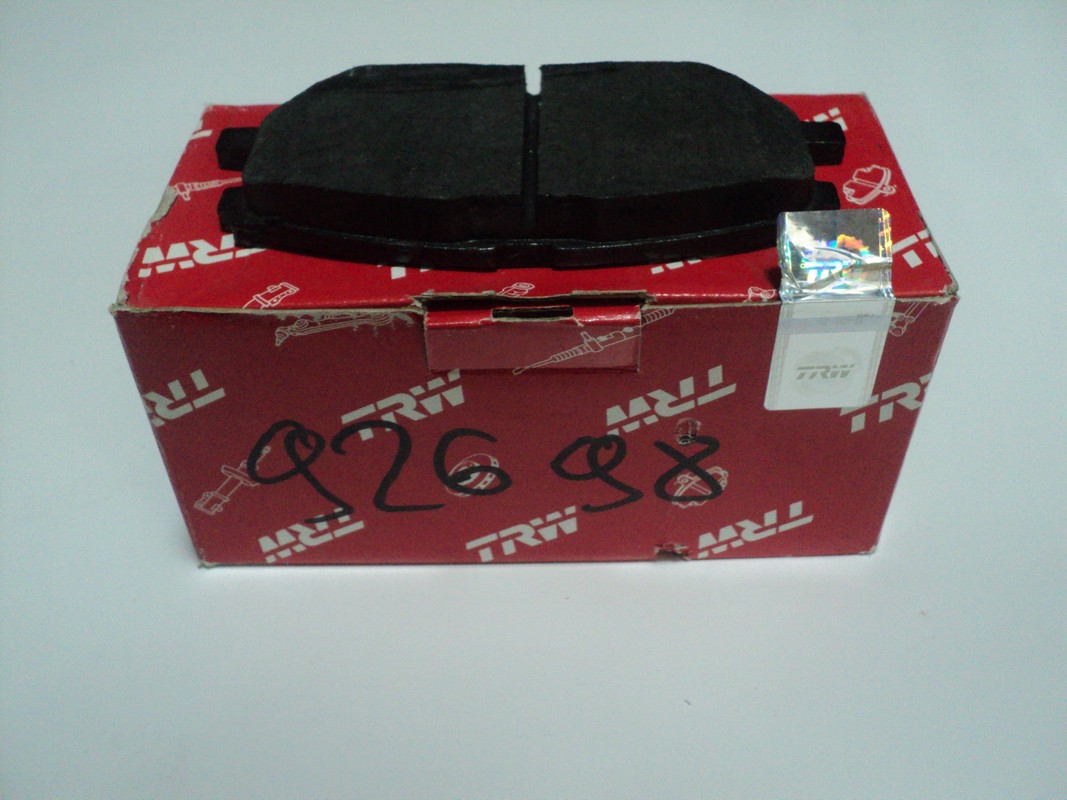 Колодка тормозная LEXUS RX300/RX330/RX350 03>08/RX400H 05>09 передняя (TRW) GDB3397 (4 шт.) "незначительное повреждение упаковки"
Колодка тормозная LEXUS RX300/RX330/RX350 03>08/RX400H 05>09 передняя (TRW) GDB3397 (4 шт.) "незначительное повреждение упаковки"