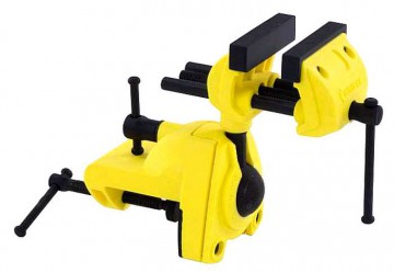 

Тиски слесарные Stanley 1-83-069 75мм