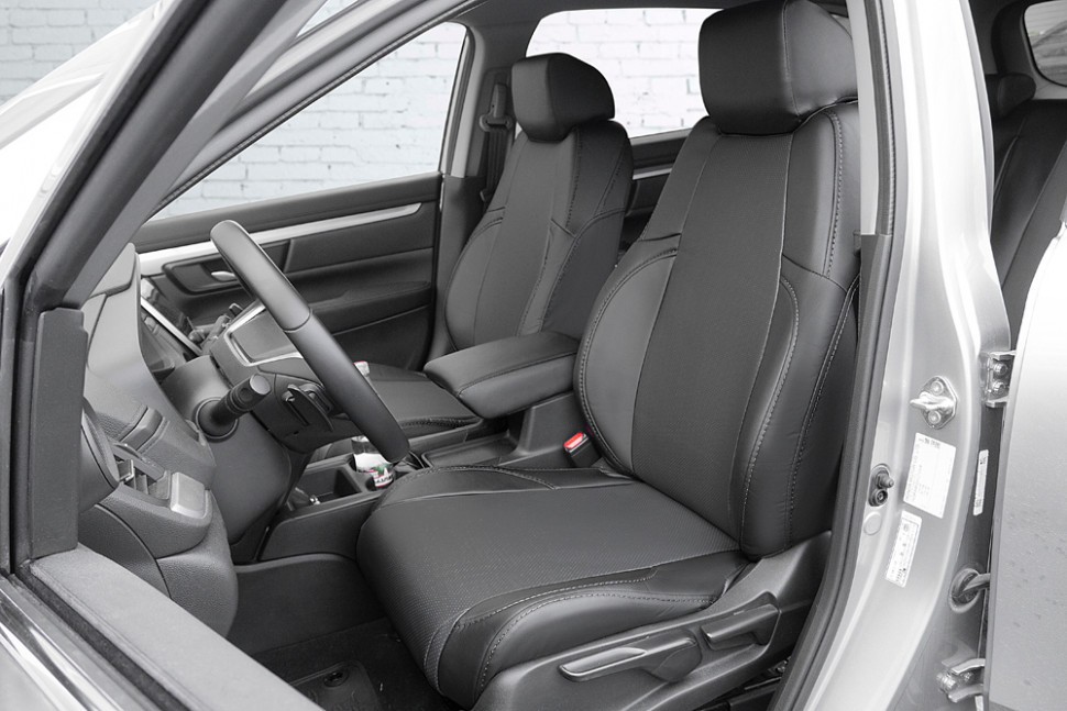 

Чехлы Почин Honda CRV 5 поколение экокожа перфорация чёрные