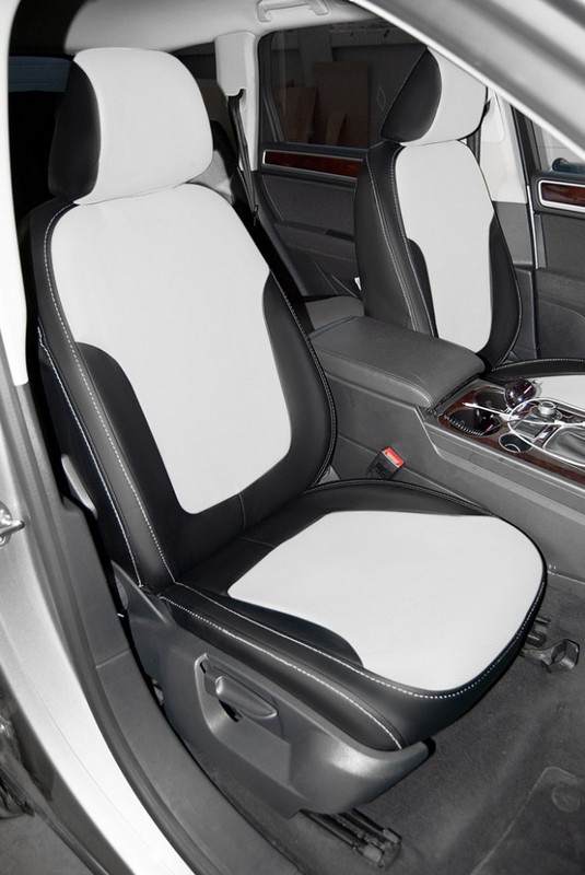 

Чехлы Почин Volkswagen Touareg экокожа перфорация черно-белые