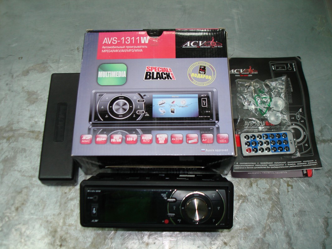 

Автомагнитола 1DIN. ACV AVS-1311W 1DIN./белая/USB/SD/FM/4x40/пульт/ "витринный образец"
