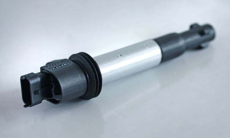 

Катушка зажигания (на свечу) ВАЗ 2112 дв.1,6л 16 кл. (Fenox)