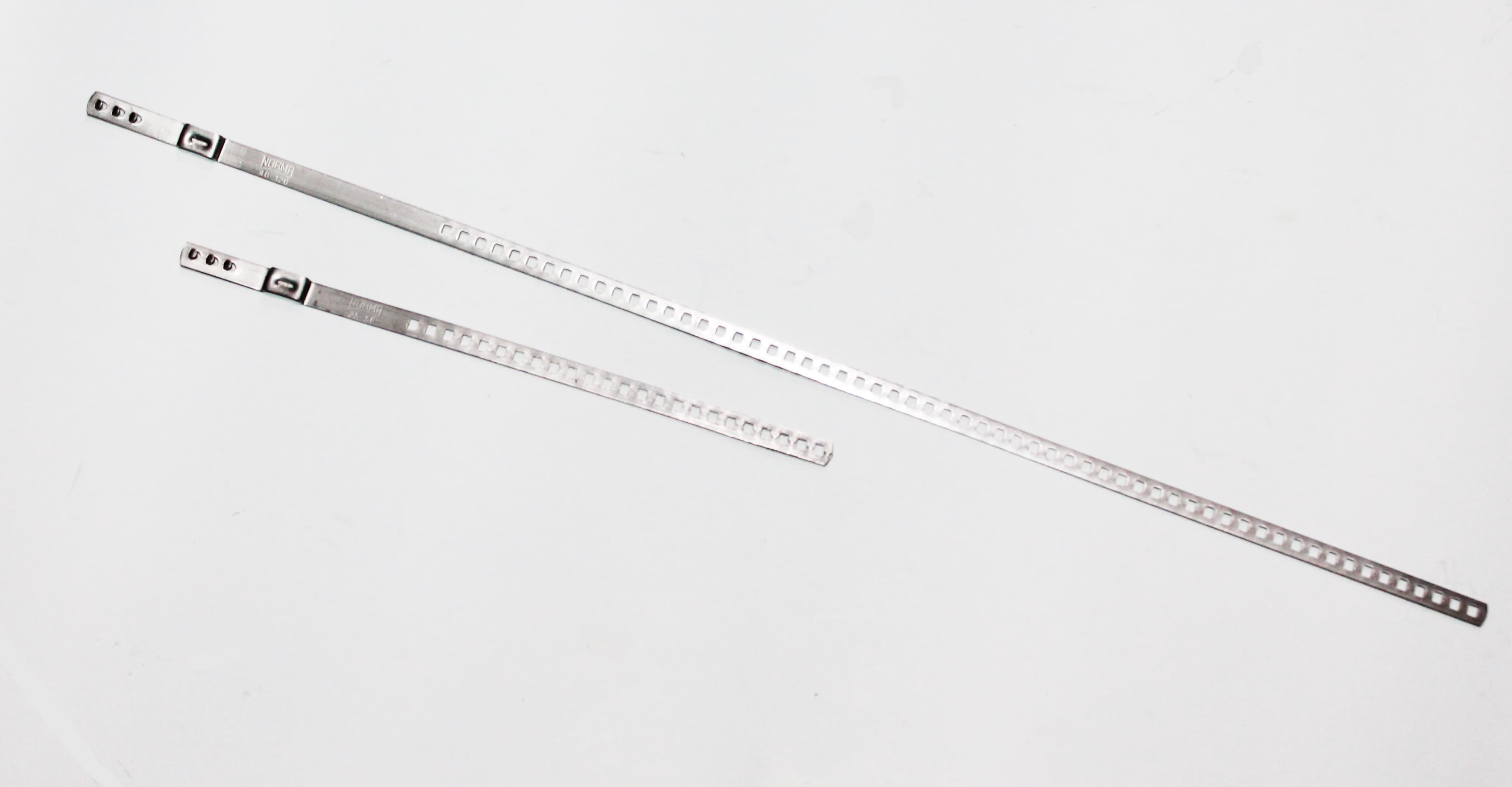 Хомут ШРУС ВАЗ, иномарки, 7мм, универсальный ленточный кмп 2шт. (25 ...