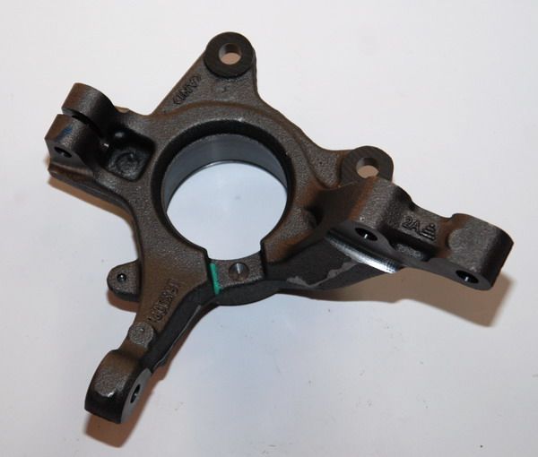 

Кулак поворотный ВАЗ LADA Largus, RENAULT Logan правый с АБС (MANOVER) MR1548877R, 8200898655