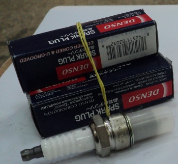 

Свеча зажигания DENSO W16EXRU11 (1шт.) "незначительное повреждение упаковки"